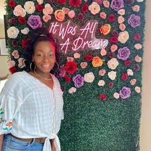 Meet your Posher, Tiesha